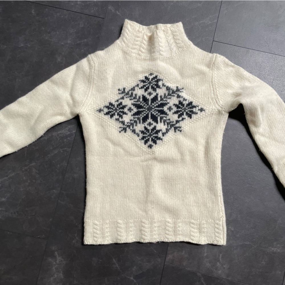 Moda snowflake sweater